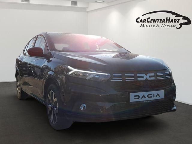 Neu Dacia Sandero 91 PS (66 kW) 2025 Schwarz Limousine