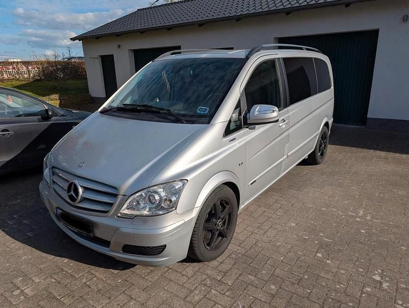 Gebraucht Mercedes Viano 224 PS (164 kW) 2013 Silber Van / Kleinbus
