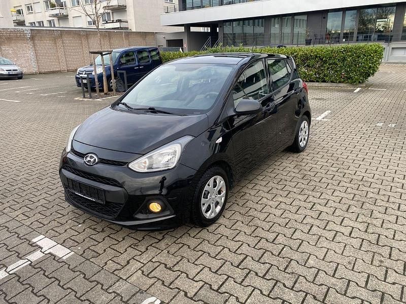 Schwarz Gebraucht 2015 Hyundai i10 Classic Kleinwagen | 5.990 € (Etwas zu teuer) - Bild 1/4