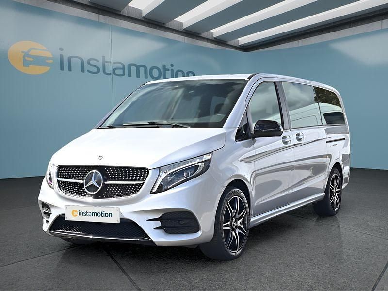 Silber Gebraucht 2021 Mercedes V300 Van / Kleinbus | 62.549 € (Teuer) - Bild 1/4