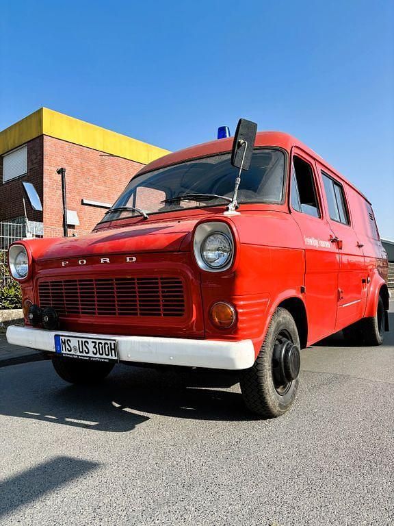 Gebraucht Ford Transit 65 PS (47 kW) 1973 Rot Van / Kleinbus