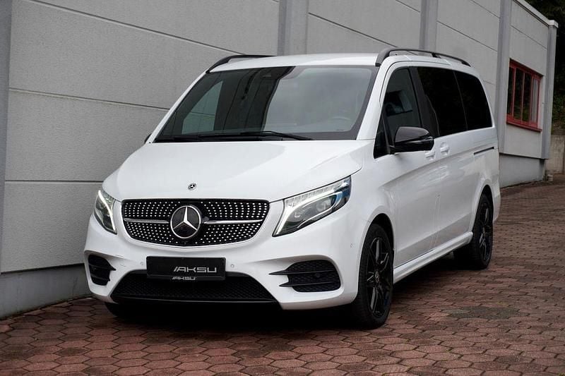 Weiß Gebraucht 2021 Mercedes V300 AMG Van / Kleinbus | 56.900 € (Fairer Preis) - Bild 1/4