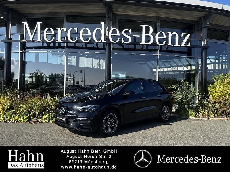 Unilack nachtschwarz Gebraucht 2024 Mercedes GLA200 AMG SUV | 42.950 € (Teuer) - Bild 1/4