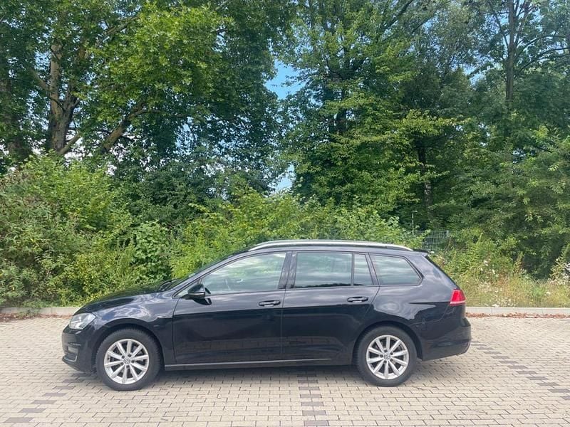 Schwarz Gebraucht 2015 VW Golf VII LOUNGE Kombi | 6.400 € (Superpreis) - Bild 1/4