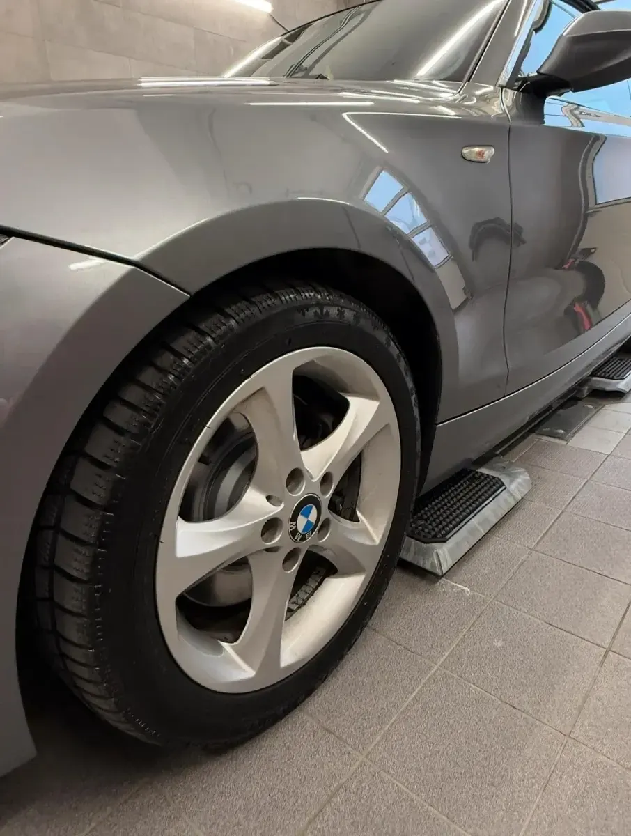 Gebraucht BMW 120 204 PS (150 kW) 2010 Grau Kleinwagen