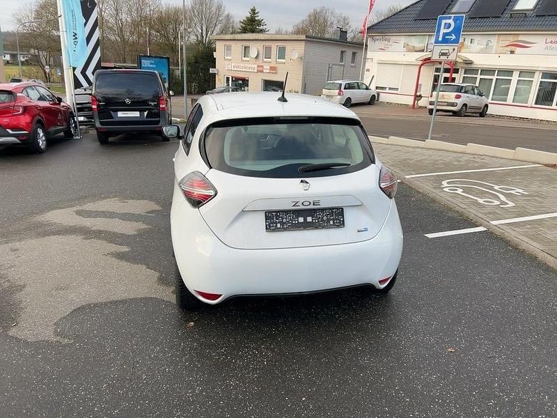 Gebraucht Renault Zoe Experience 99 kW (135 PS) 2021 Weiß Kleinwagen