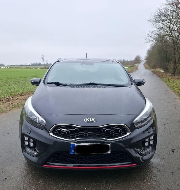 Gebraucht Kia Ceed GT GT-Track 204 PS (150 kW) 2015 Schwarz Limousine