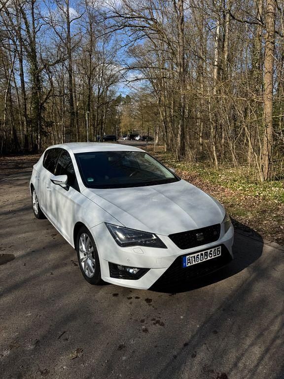 Gebraucht Seat Leon FR 140 PS (102 kW) 2013 Weiß Limousine