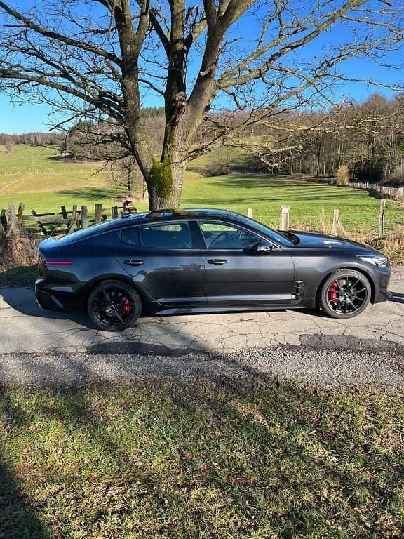 Gebraucht Kia Stinger GT 370 PS (272 kW) 2021 Grau Kleinwagen
