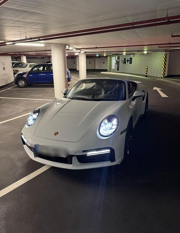 Weiß Gebraucht 2023 Porsche 911 Turbo S Coupé | 244.500 € (Teuer) - Bild 1/4