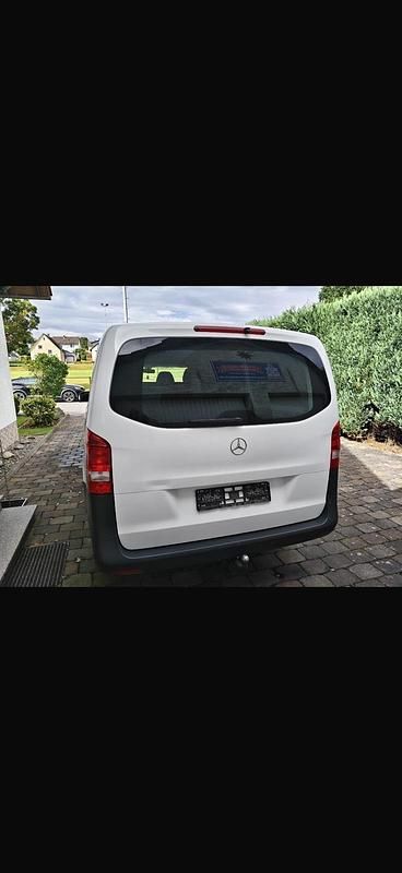 Gebraucht Mercedes Vito 114 PS (83 kW) 2018 Weiß Van