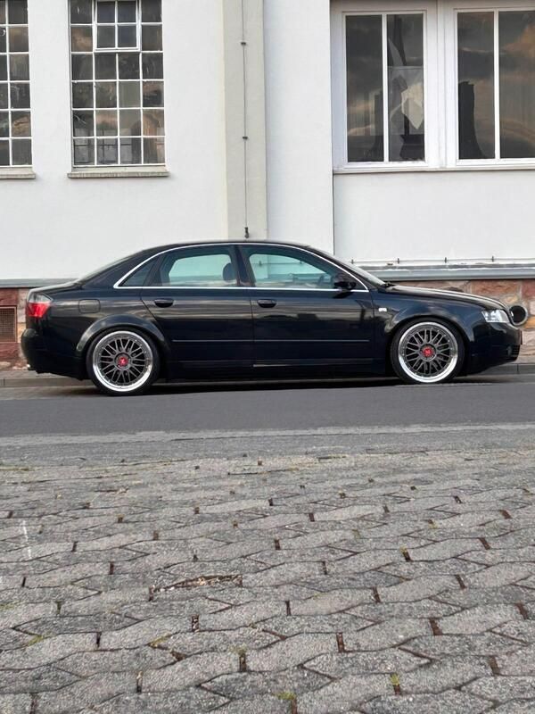 Schwarz Gebraucht 2004 Audi A4 S-Line Limousine | 6.200 € - Bild 1/4