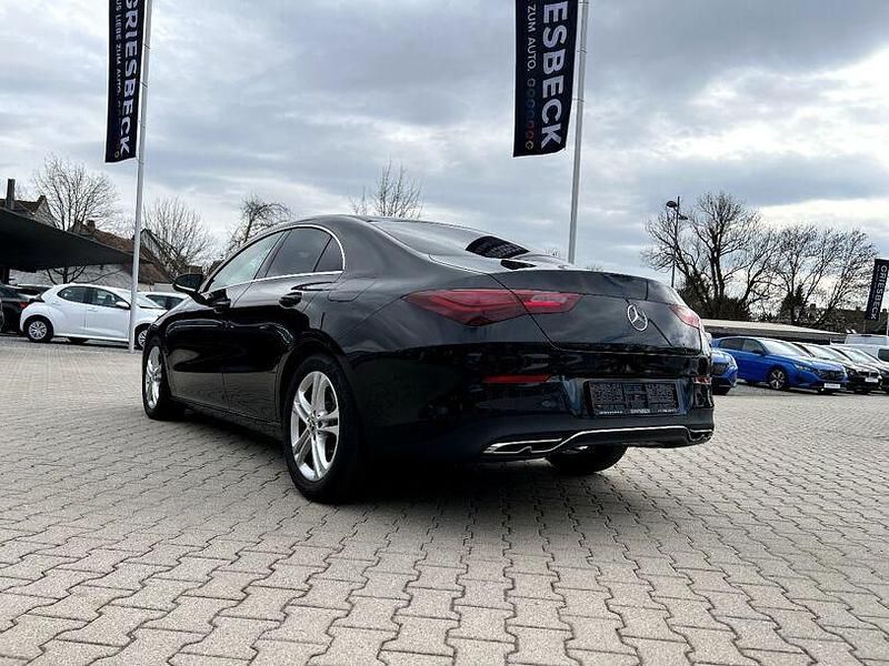 Gebraucht Mercedes CLA200 Progressive 150 PS (110 kW) 2023 Kosmosschwarz metlaiic Coupé