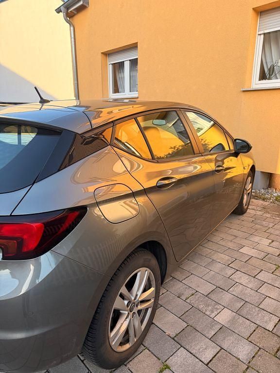 Gebraucht Opel Astra 150 PS (110 kW) 2018 Grau Limousine