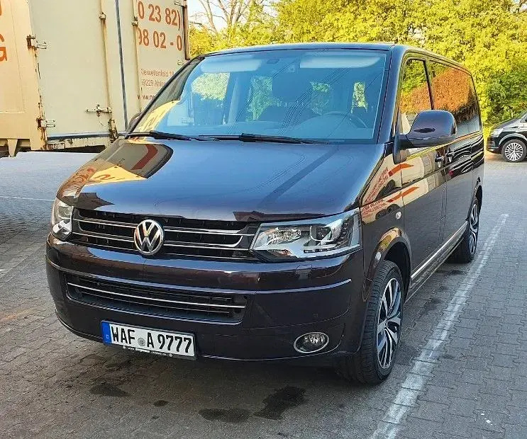 Gebraucht VW Multivan Cup 179 PS (131 kW) 2014 Violett Van / Kleinbus