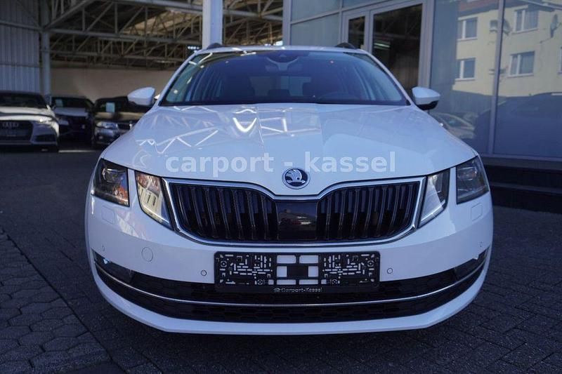 Gebraucht Skoda Octavia Style 150 PS (110 kW) 2017 Weiß Kombi