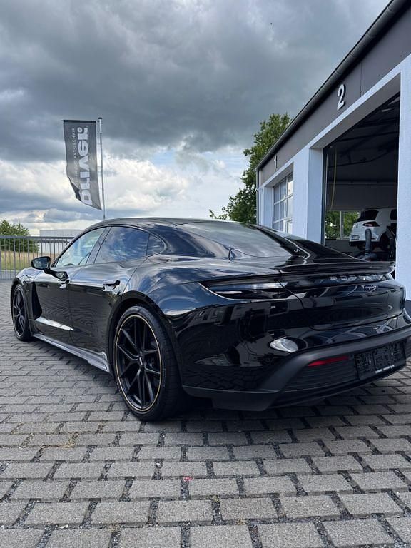 Schwarz Gebraucht 2021 Porsche Taycan Sport Limousine | 58.799 € (Teuer) - Bild 1/4
