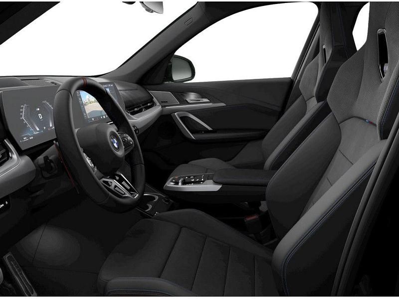 Neu BMW X1 Performance 301 PS (221 kW) 2026 Black sapphire SUV