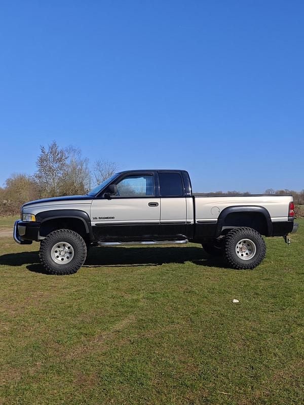 Gebraucht Dodge Ram 230 PS (169 kW) 1998 Grau Pickup