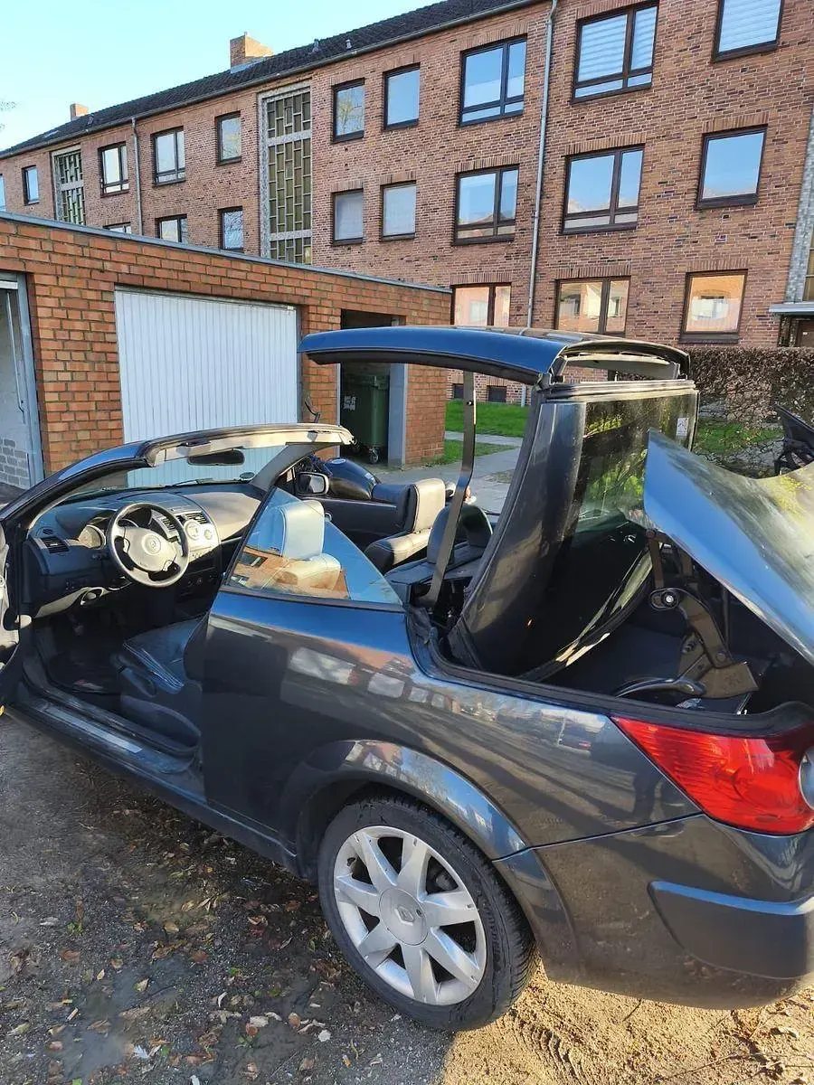 Gebraucht Renault Mégane Cabriolet 111 PS (81 kW) 2008 Schwarz Cabrio