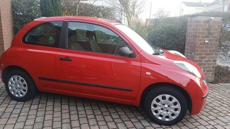 Rot Gebraucht 2007 Nissan Micra Visia Limousine | 1.490 € (Guter Preis) - Bild 1/4