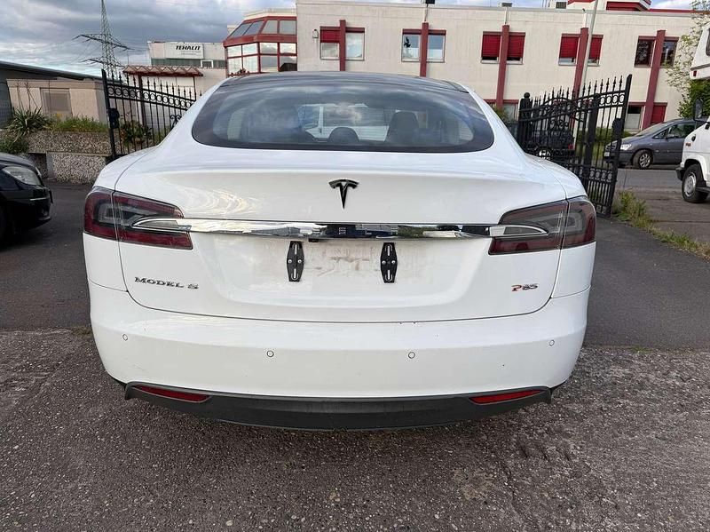 Second-hand Tesla Model S 309 kW (421 CP) 2014 Alb Hatchback