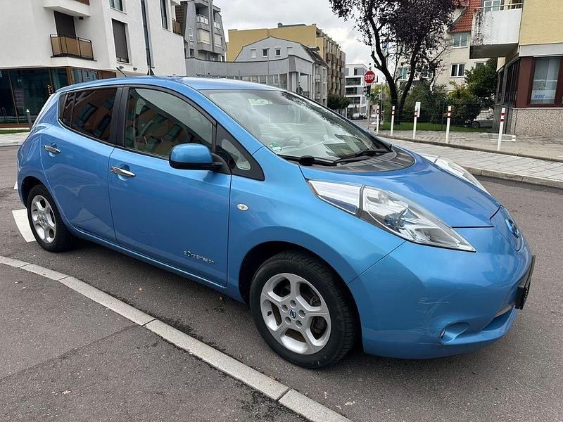 Blau Gebraucht 2014 Nissan Leaf Basis Kleinwagen | 5.999 € (Fairer Preis) - Bild 1/4