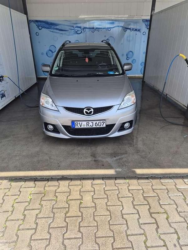Grau Gebraucht 2010 Mazda 5 Active Plus Van / Kleinbus | 3.999 € (Fairer Preis) - Bild 1/4