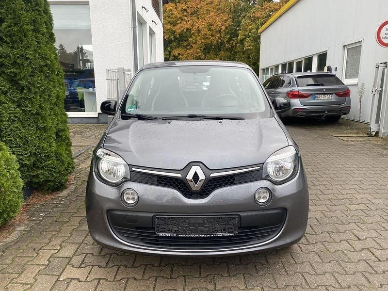 Gebraucht Renault Twingo LIMITED 69 PS (50 kW) 2018 Lunairegrau metallic (metallic) Kleinwagen