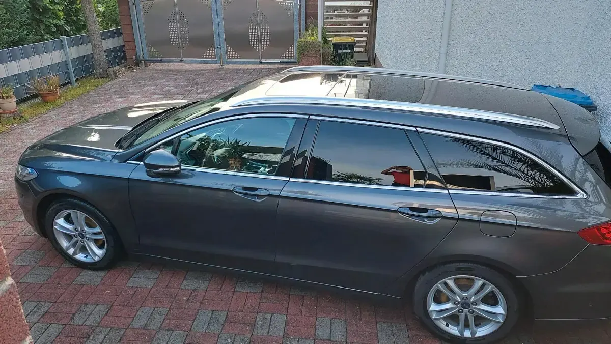 Gebraucht Ford Mondeo 180 PS (132 kW) 2016 Grau Kombi