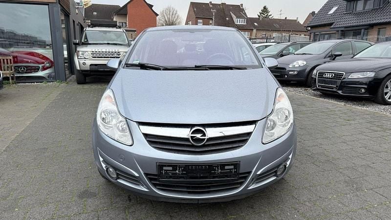Gebraucht Opel Corsa Edition 90 PS (66 kW) 2009 Silber Kleinwagen