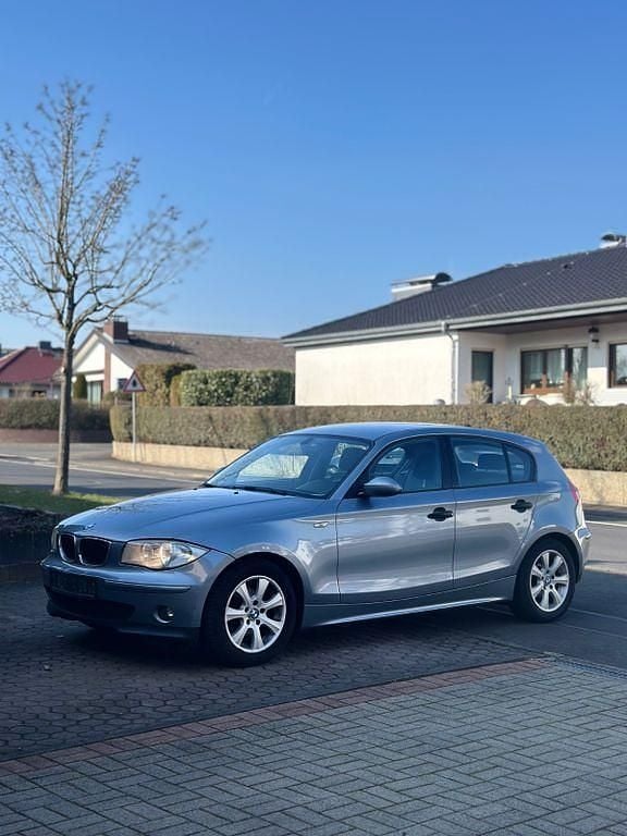 Gebraucht BMW 118 129 PS (94 kW) 2006 Grau Kleinwagen