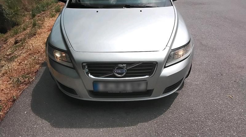 Gebraucht Volvo V50 114 PS (83 kW) 2010 Silber Kombi