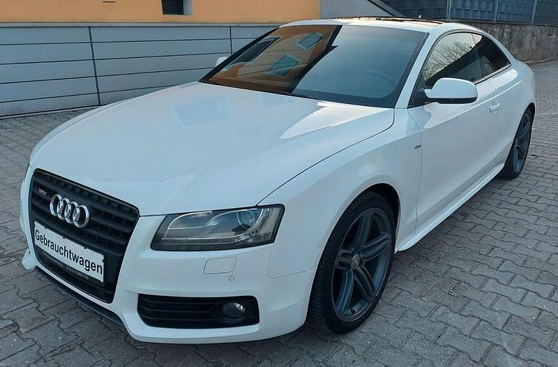 Gebraucht Audi A5 Sport 179 PS (131 kW) 2011 Weiß Coupé