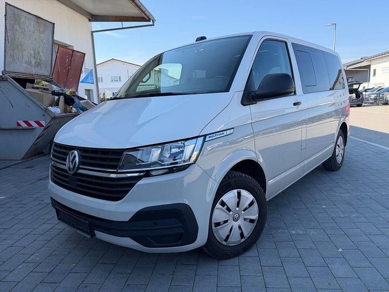 Gebraucht VW Multivan Family 110 PS (80 kW) 2021 Grau Van