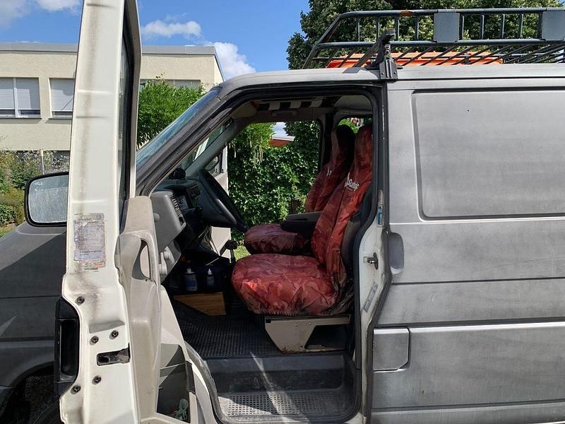 Gebraucht VW Transporter 102 PS (75 kW) 1998 Grau Van