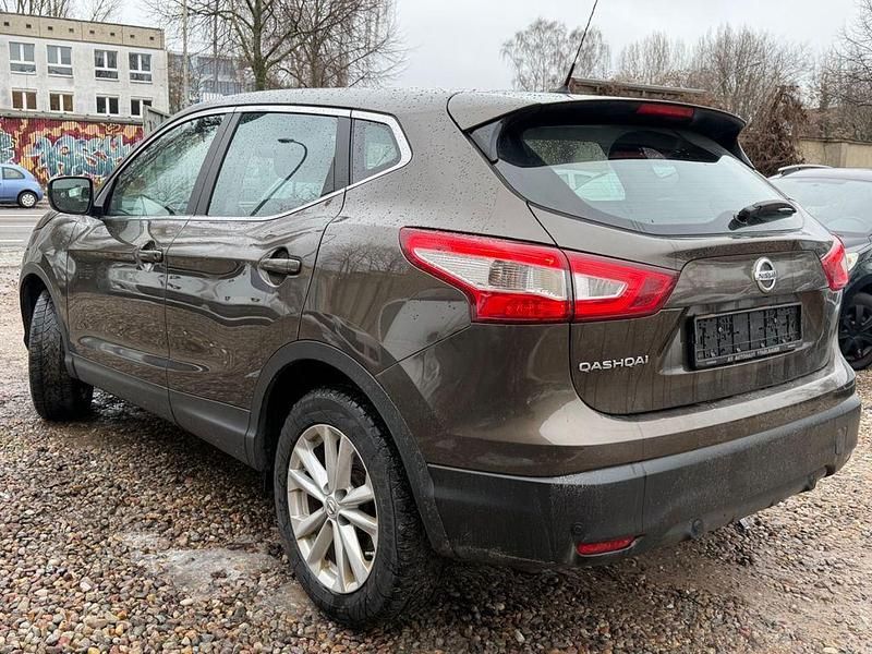 Gebraucht Nissan Qashqai Visia 131 PS (96 kW) 2016 Braun SUV