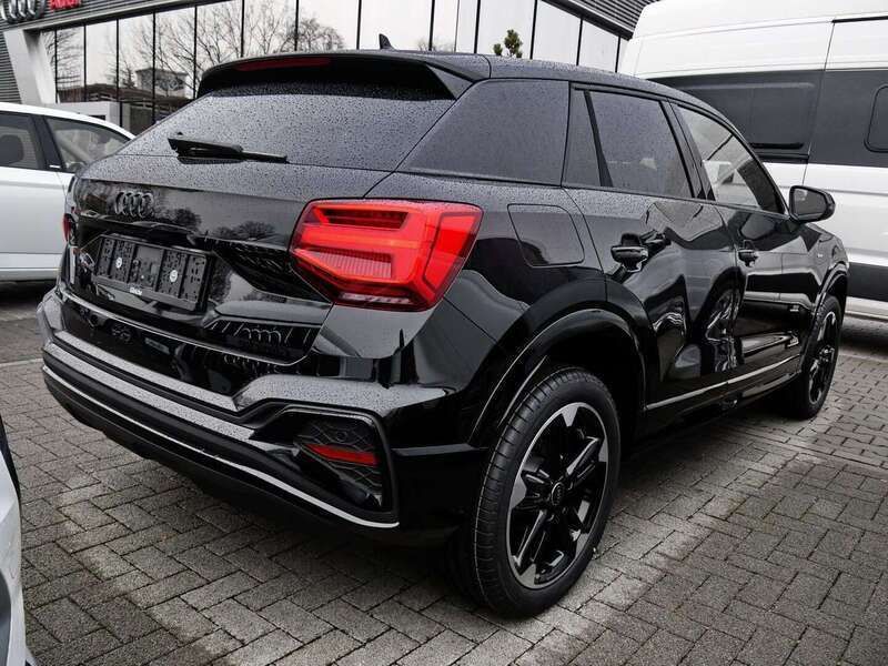 Gebraucht Audi Q2 S-Line 150 PS (110 kW) 2024 Schwarz SUV