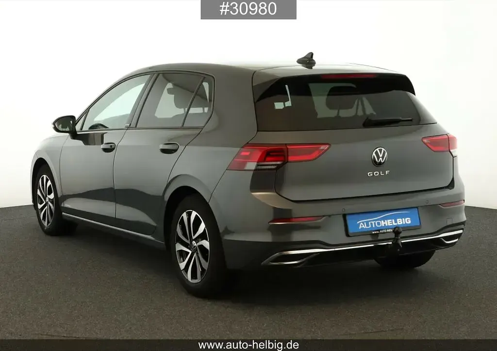 Usata VW Golf VIII Active 150 CV (110 kW) 2023 Grigio Berlina
