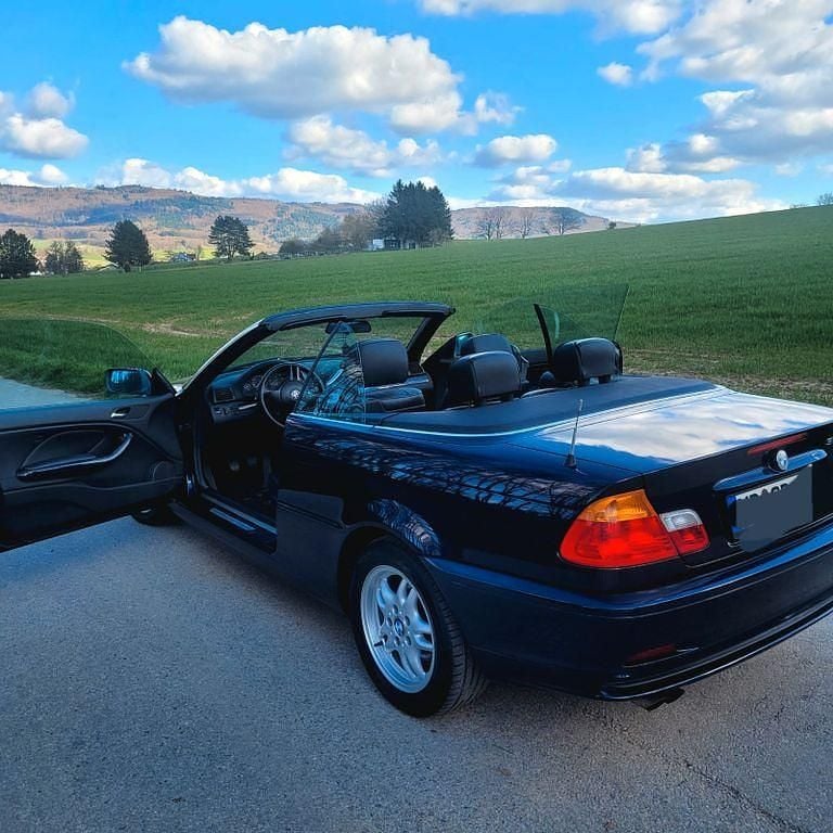 Gebraucht BMW 325 Cabriolet 192 PS (141 kW) 2001 Blau Cabrio