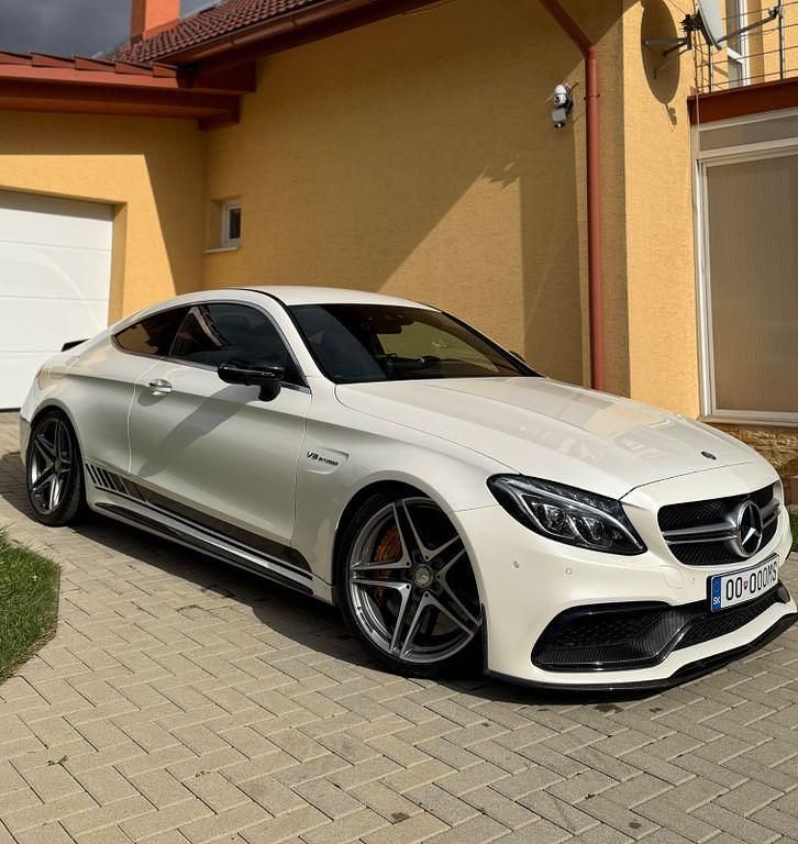 Weiß Gebraucht 2017 Mercedes C63S AMG AMG Coupé | 53.999 € (Superpreis) - Bild 1/4