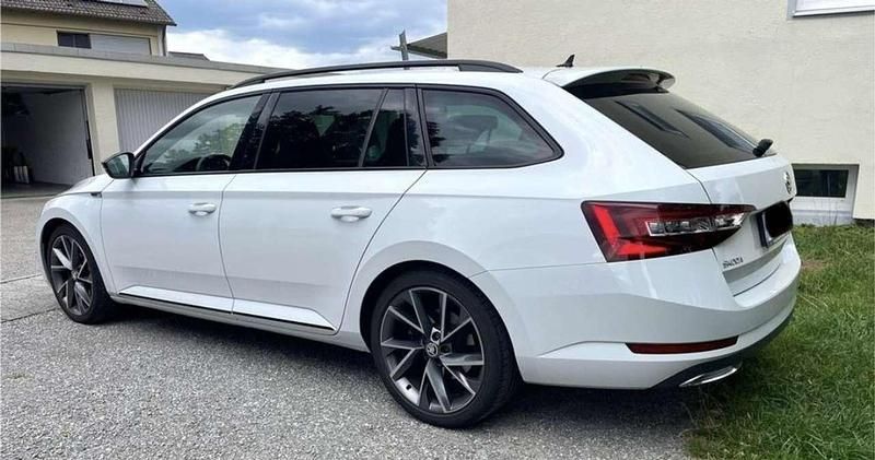 Gebraucht Skoda Superb SportLine 150 PS (110 kW) 2019 Kombi