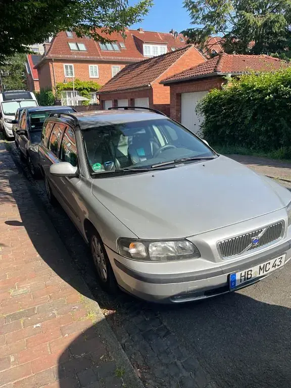 Gebraucht Volvo V70 140 PS (102 kW) 2002 Silber Kombi