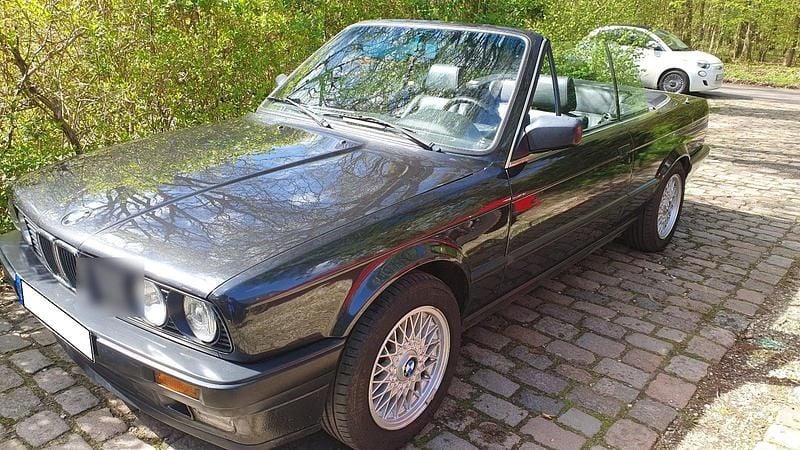 Gebraucht BMW 318 113 PS (83 kW) 1993 Schwarz Cabrio