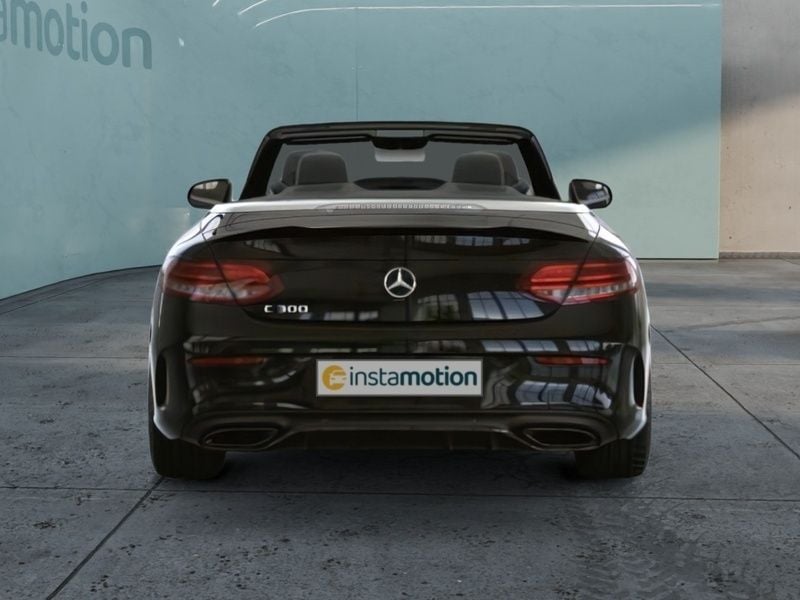 Gebraucht Mercedes C300 258 PS (189 kW) 2023 Schwarz Cabrio