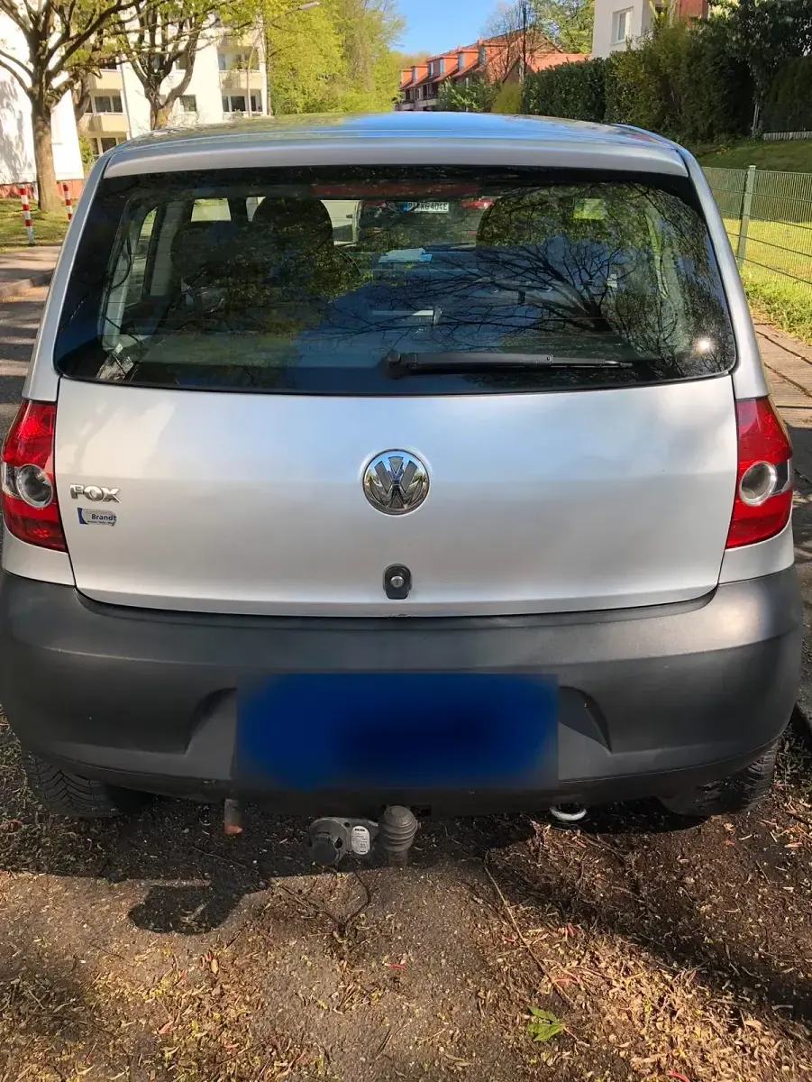 Używany VW Fox 55 KM (40 kW) 2007 Szary Hatchback