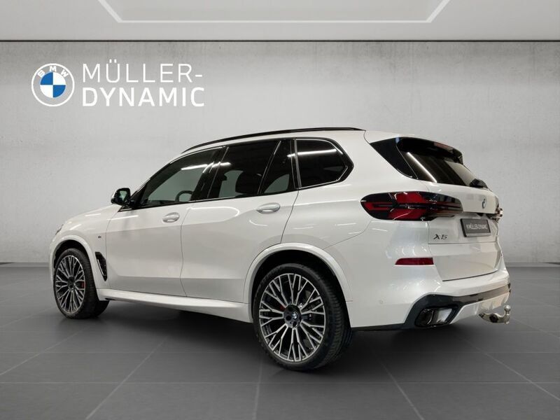 Gebraucht BMW X5 Efficient Dynamics 340 PS (250 kW) 2024 Mineralweiss metallic SUV