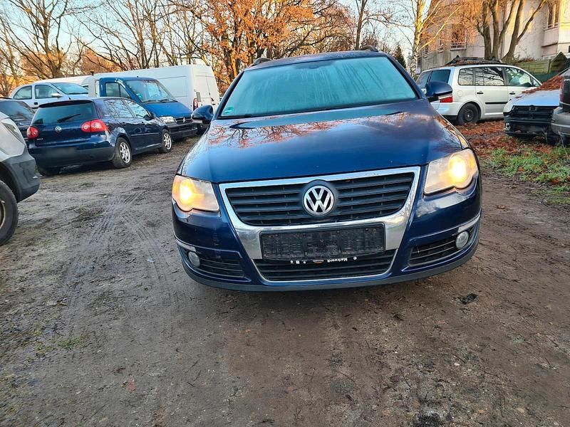 Gebraucht VW Passat 140 PS (102 kW) 2008 Blau Kombi