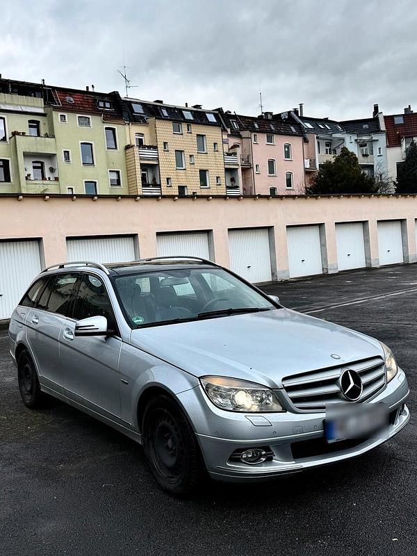 Gebraucht Mercedes C220 170 PS (125 kW) 2009 Silber Kombi