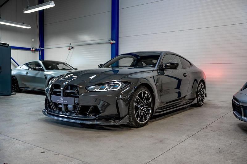 Grau Gebraucht 2024 BMW M4 Competition Edition Coupé | 85.900 € (Teuer) - Bild 1/4